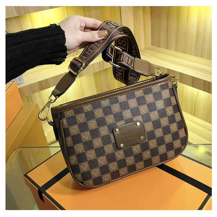 DHgate Clearance Purse Wide Shoulder Strap Women s Bag 2023 New Versatile Letter Printing Trend Underarm Bag High Sense Temperament Shoulder Bag Bags Luggage Accessories