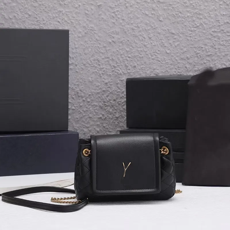 Luxurys designer bag leather mini tote handbag metal chain envelope package fashion vintage classic women's Shoulder Cross body bags