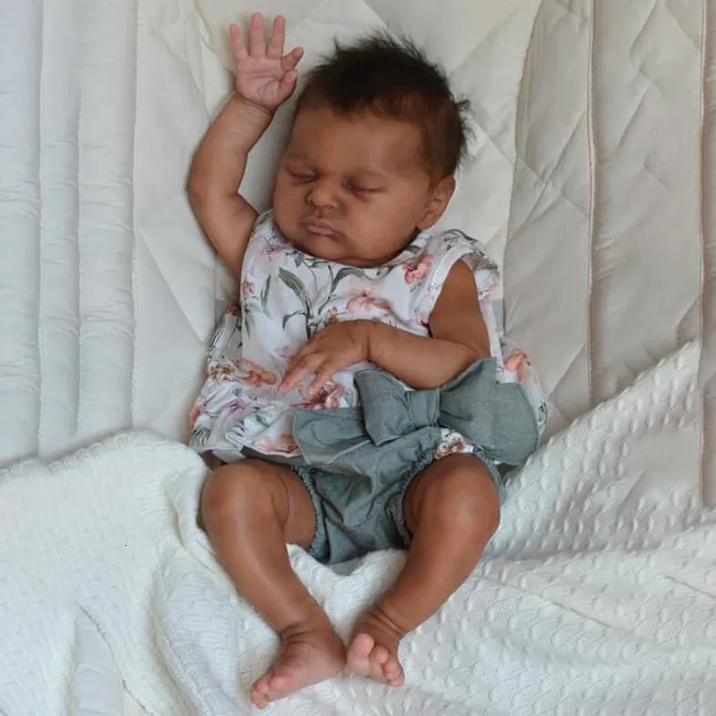 Bonecas NPK 18 polegadas Laura já terminou Reborn Baby Doll nascido tamanho pele escura mão detalhada pintada veias visíveis 230826