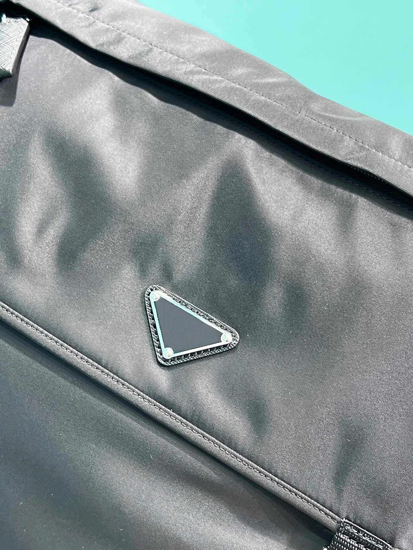 ＬＤ まとめ売り 値下げ交渉⭕ DHgate.com:Unisex Nylon Messenger Bag, Large Capacity