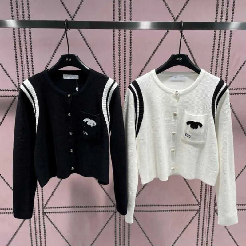 Mody dzianin Sweter Ultra-cienki oddychający wygodne kardigan Płaszcz Designer Sweter Kobiet Button Haftowa koszula