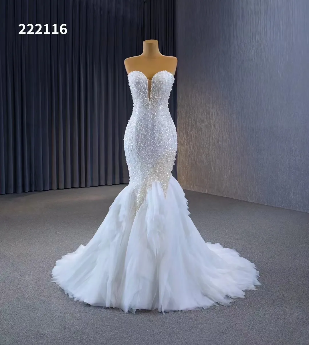 Vestidos de noiva clássicos sereia com lantejoulas e rendas brancas SM222116