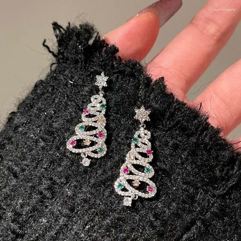 Boucles d'oreilles pendantes en Zircon pour femmes, arbre de noël, tendance, exquis, brillant, strass, flocon de neige, goutte, bijoux cadeau, 2023