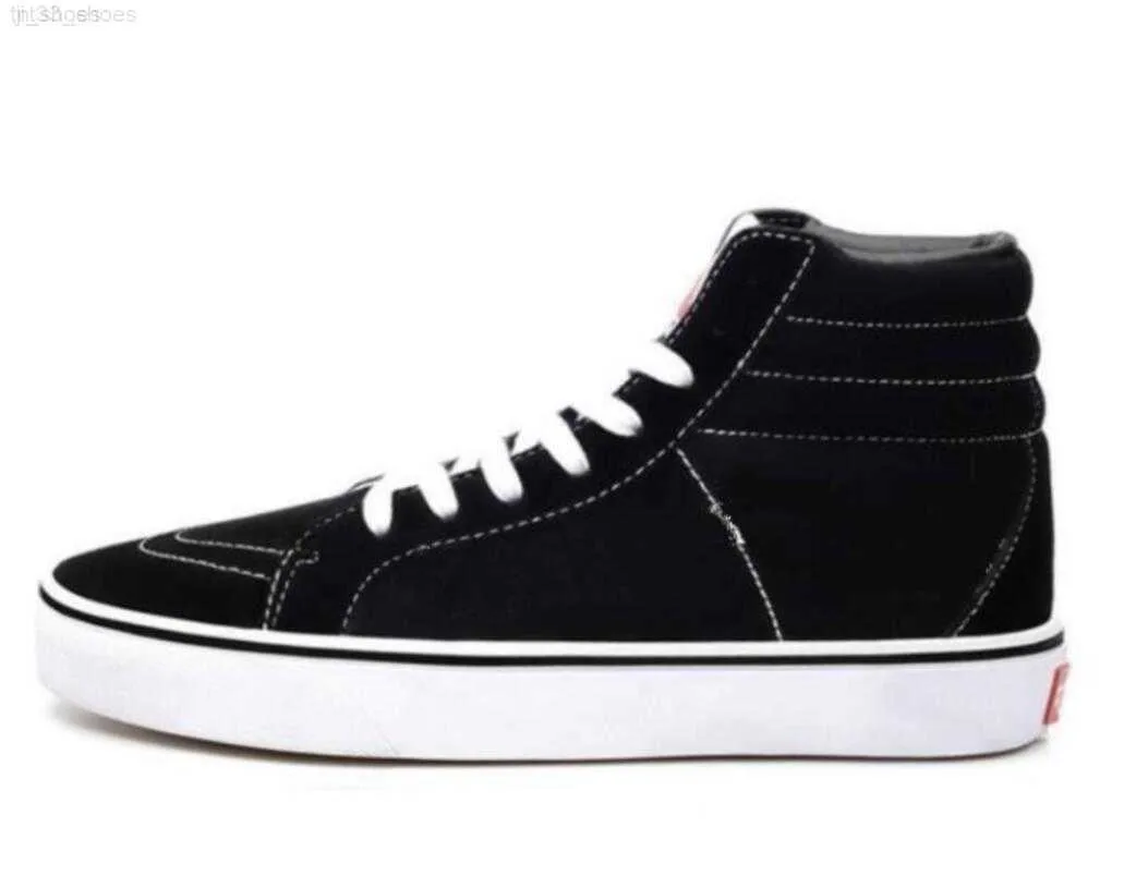 Classic Black And White Canvas Skateboard Canvas Shoes For Men For Men ...