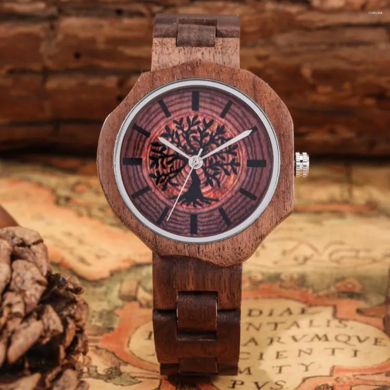 腕時計レトロクォーツレディースウォッチファッション木製男性ギフト不規則なダイヤルデザイン女性のためのウォルナットウォッチレロジオフェミニーノ