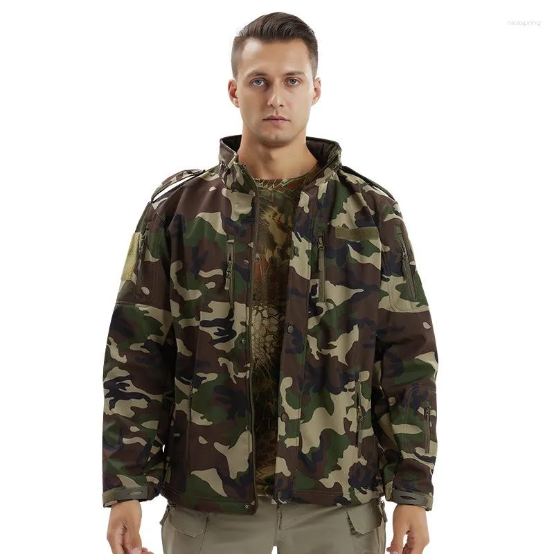 Hunting Jackets Soft Shell Tactical Men Autumn Winter Waterproof Warm Hooded Army Jacket Mens Outdoor Military Windproof Coats