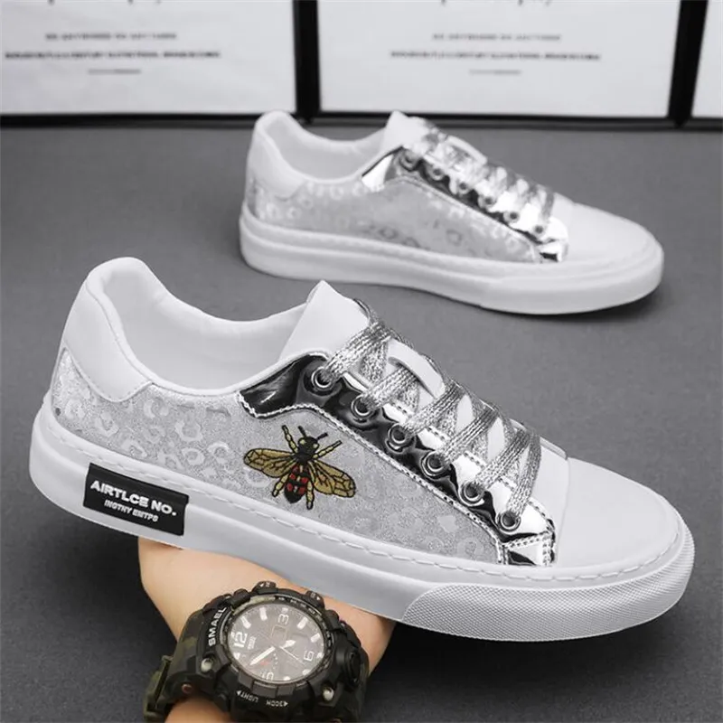 2023 New Style Luxury Brand High Quality Embroidered Bee Men Casual Shoes New Autumn Women Shoes Fashion Lace-Up Men Walking Shoes