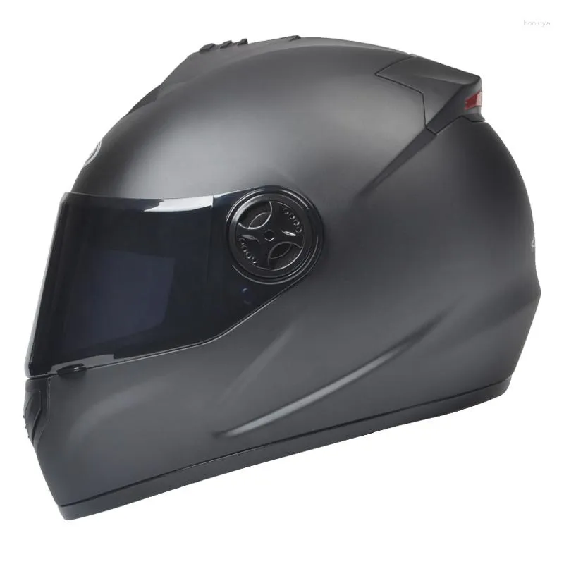 Winter HD Full Face Motorcycle Helmets Nearby With Anti Fog Reflector