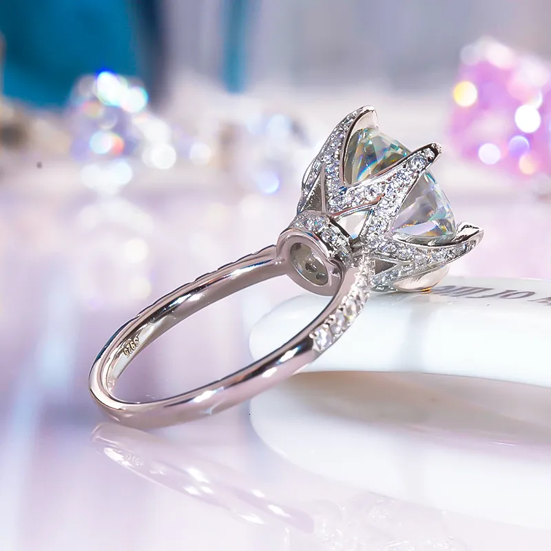 Platinum plated wedding band outlet