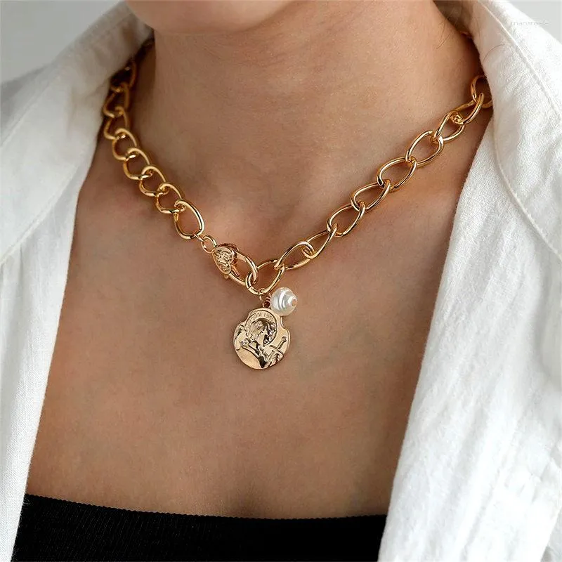 Naszyjniki wisiorek vkme urok geometryczny metalowy metal Pearl Naszyjnik gruby łańcuch Kobiet Drop biżuteria Prezenty