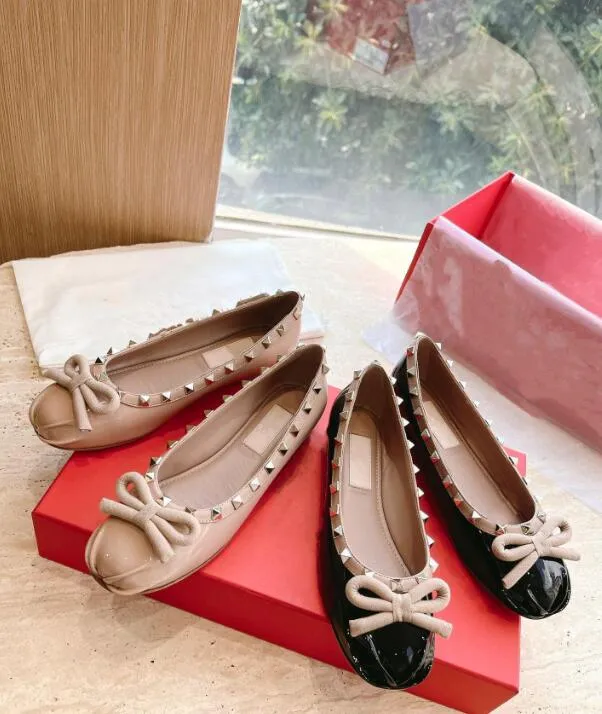 Ladies designer flat shoes hotsell