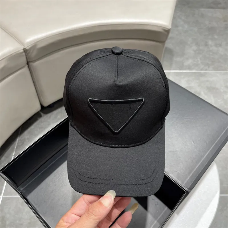 Mens Womens Fashion Luxury Designer Baseball Hat Регулируемая повседневная шляпа шляпа Black Letter Printed Hats Sunhat Spring Summer Caps для мужчин