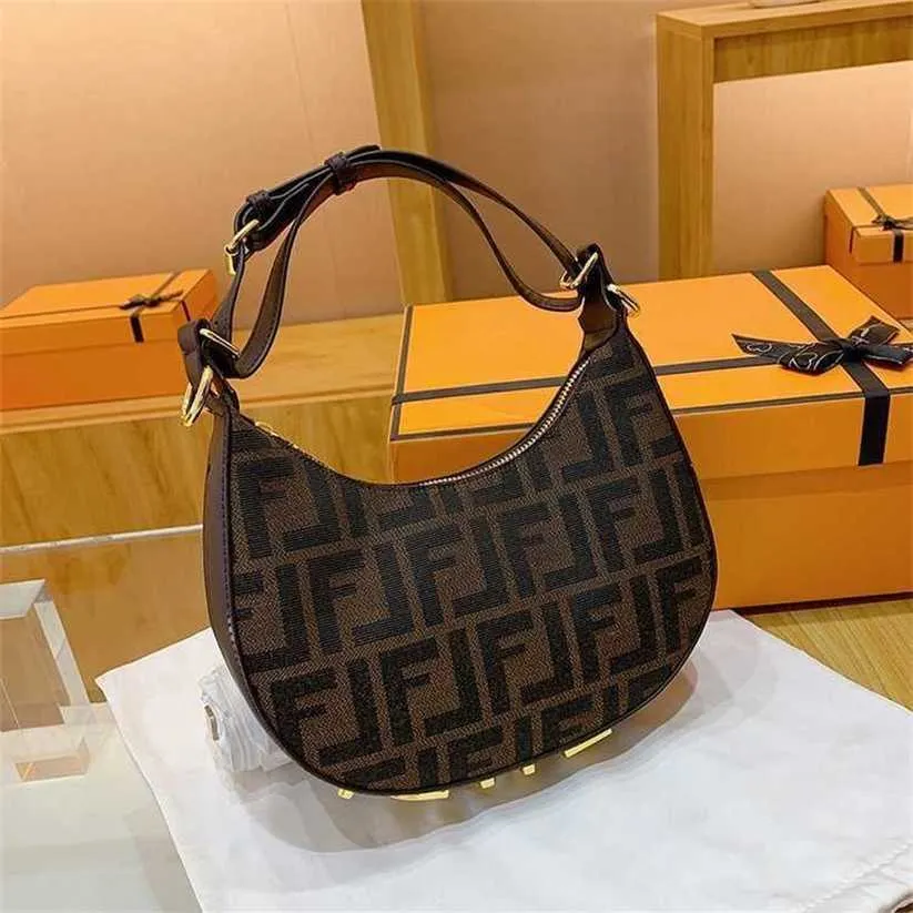 2024 New Designer Handbag 12 Discount Versatile Printed Crescent