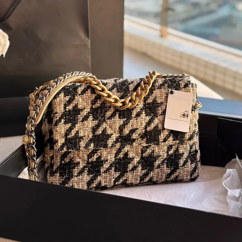 Najwyższej jakości 19 torba owczacza torba crossbody luksusowa torba łańcuchowa klasyczna torba poduszki miękka, oryginalna skórzana tweed houndstooth klapa 26cm dama designerka torebka 10a cc