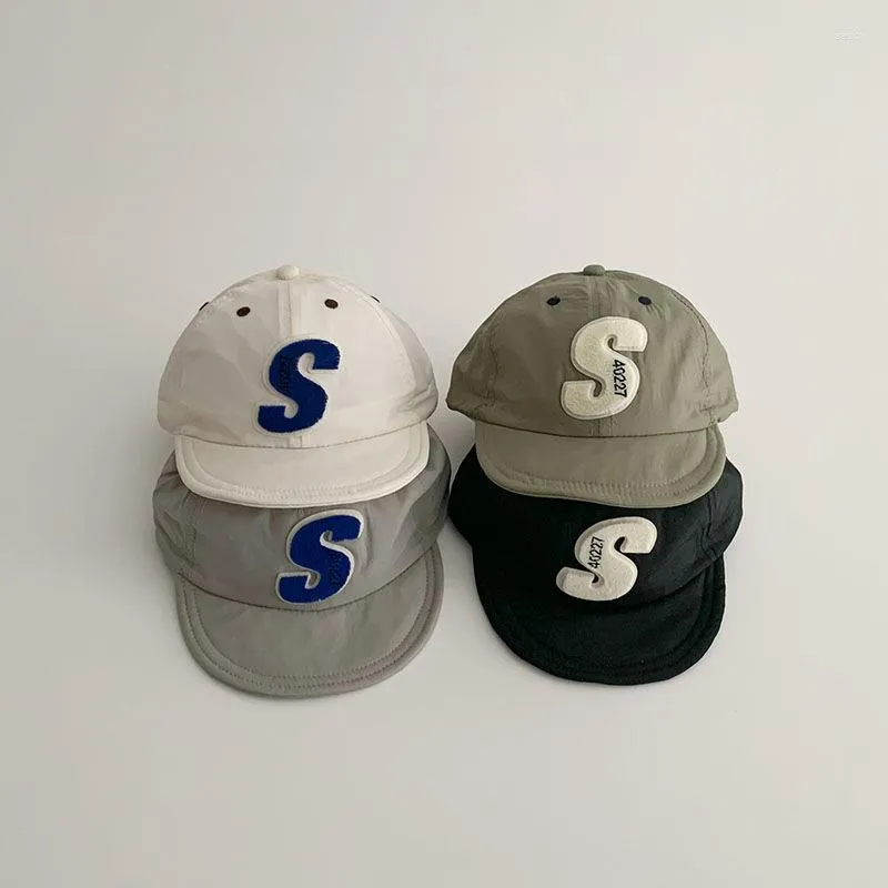 Berets Sommer Koreanische Mädchen Sonnenschutz Hut Outdoor Strand Baby Mütze Buchstabe S Kinder Schnell Trocknende Baseball Caps Casual Junge snapback Hüte