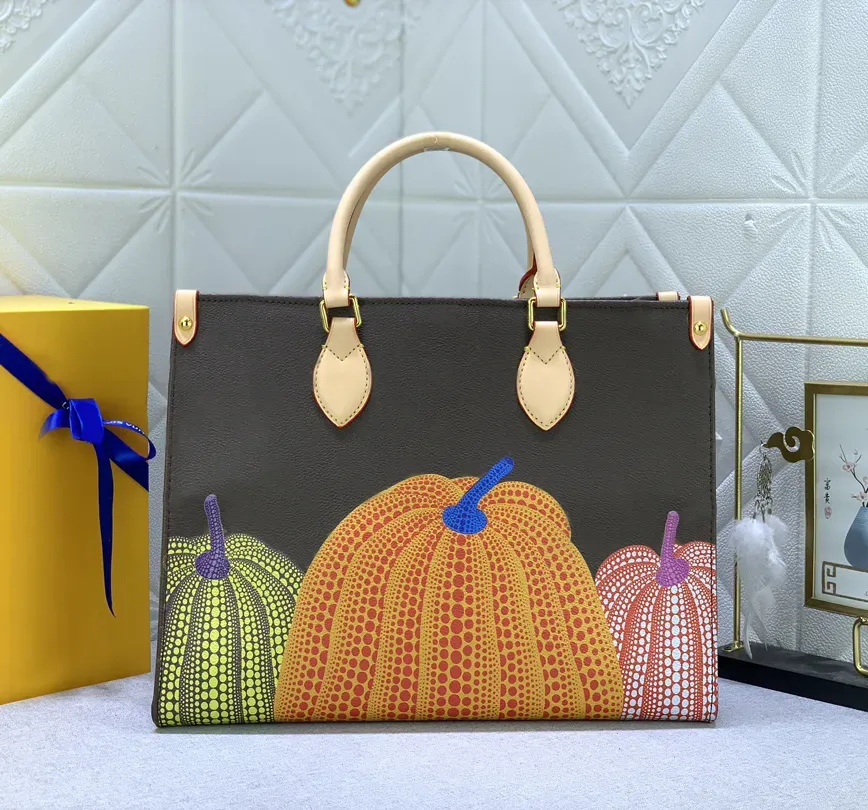 TOP Dames designer draagtas luxe OnTheGo handtassen voor dames bloemletters boodschappentassen Topkwaliteit leer mode pompoen schouder make-up portemonnees
