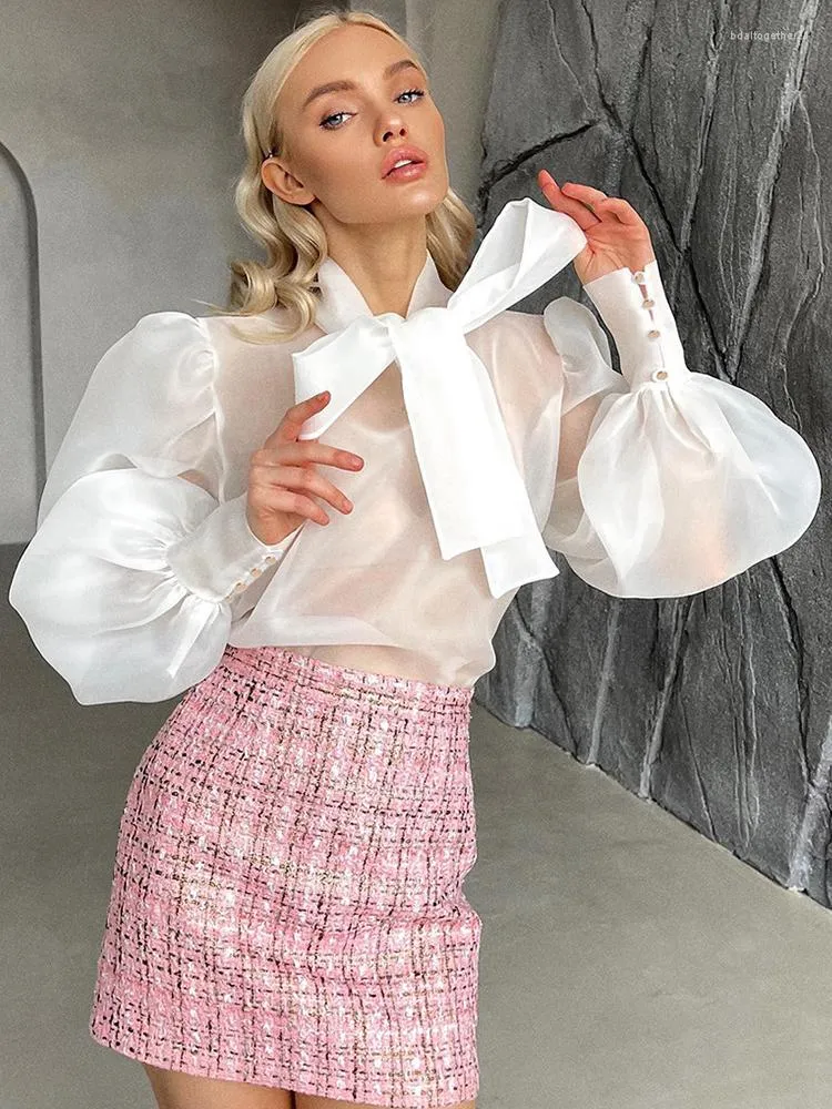 Blouses Femmes Chemises en maille blanche Femmes Sexy Voir à travers Bow Lace Up Bureau Dames Élégant Mode Manches Bouffantes Casual Lâche Mince Blouse