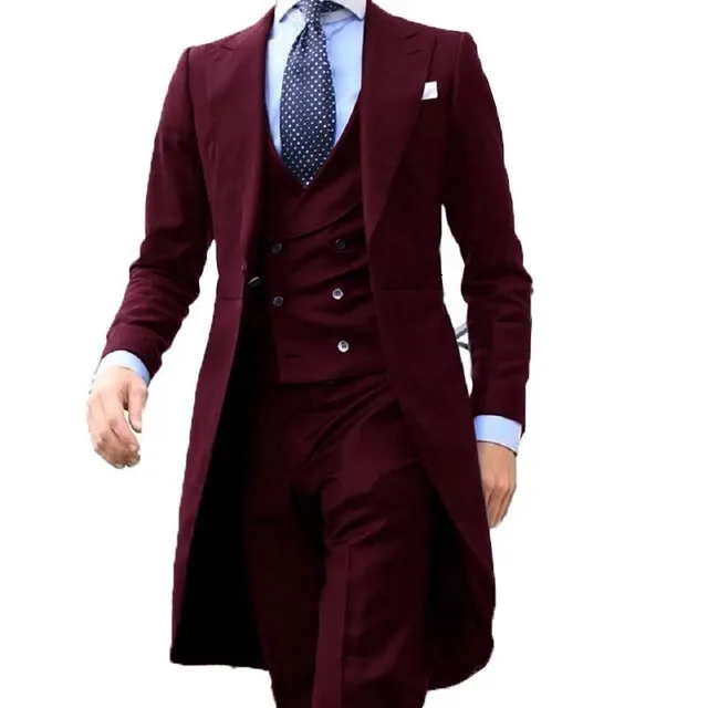 Trajes para hombres Blazers Diseños de abrigos largos Traje de hombre color burdeos Esmoquin para hombre suave Conjuntos de chaqueta de baile personalizados 3 piezas Vestidos de novio de boda con solapa 230828
