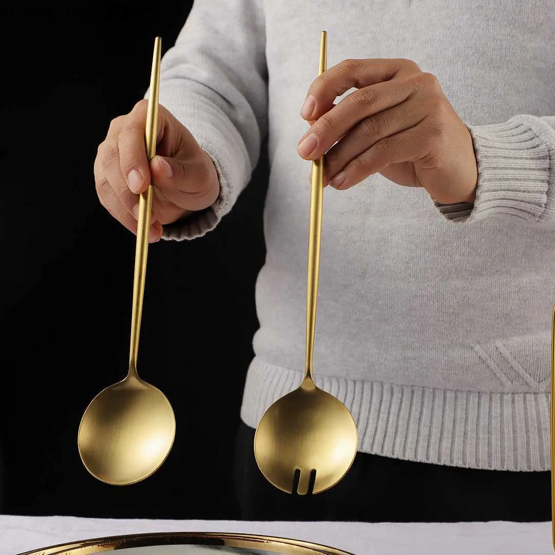 Forchetta cucchiaio per insalata 29,5 cm Set di posate in acciaio inossidabile 304 Stoviglie per cucchiaio con forchetta per server da cucina con manico lungo Q230828