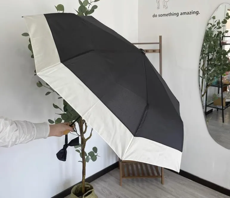 2024 Classics Luxury C Lettre parapluie Luxury Luxury Automatique Soleil Raindas Pliage de créateur de créateurs Umbrelladla Sunny and Rainy Umbrella Nice