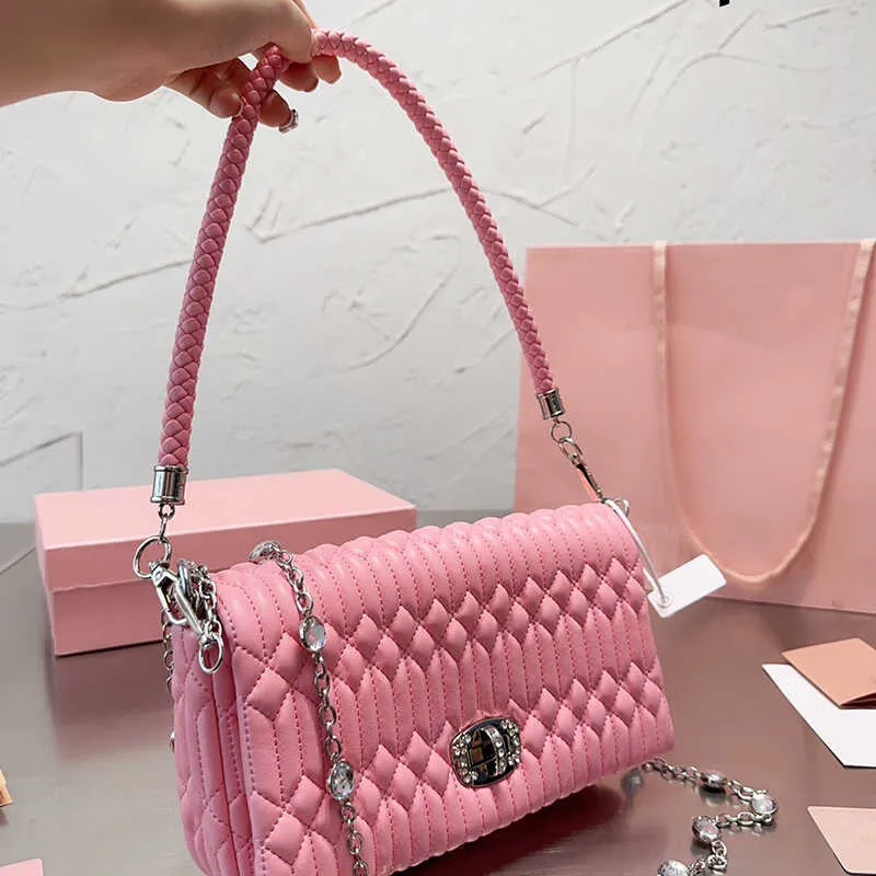 7A Borsa a tracolla in morbida pelle di alta qualità Borse a tracolla firmate per le donne Borsa sottobraccio rosa di lusso Borsa a catena con diamanti di moda Borse MIUMIU classiche 230828