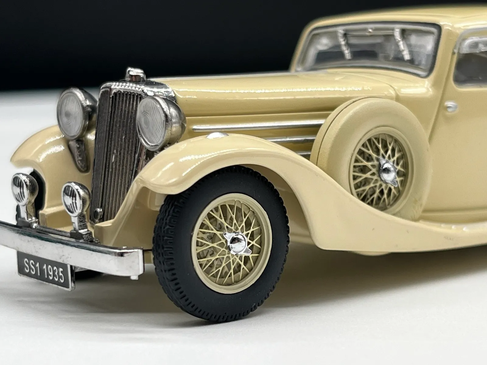 1 43 Scale 1935 SS1 Diecast Model Car
