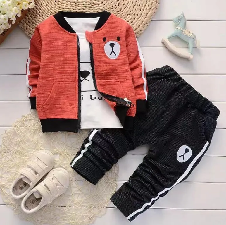 Nuevos trajes de chaqueta para niños Conjuntos de ropa casual para niños Conjuntos de abrigo + tops + pantalón 3 piezas Conjuntos de ropa de moda Conjunto de bebé para niño A004