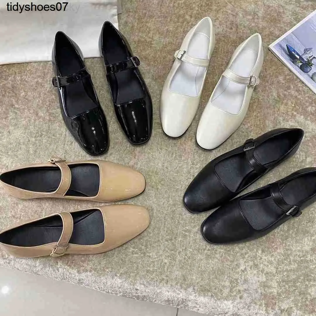 Chaussures plates confortables hot sale femmes