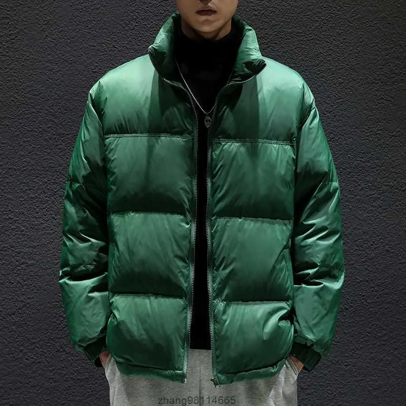 Nastoletni mężczyzna biały kaczka student zimowy japoński cityboy duża solidna kurtka oversize