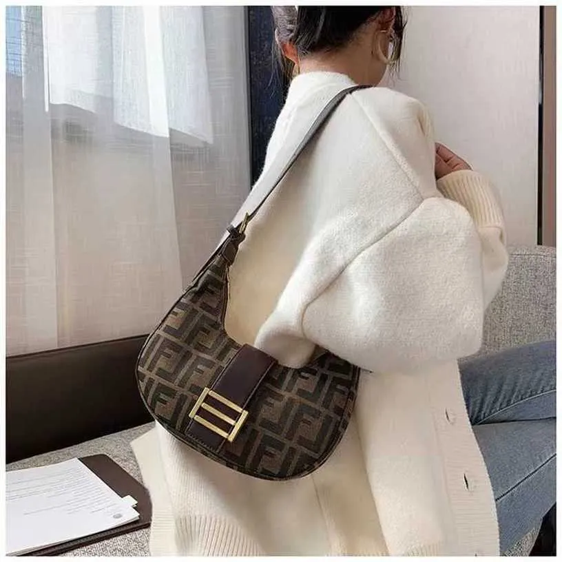 13% OFF Bag 2024 New Launch Designer HandbagLight Luxury Versatile French Stick Female Minority Letter Single Shoulder Underarm Yang Qi Canvas Crossbody