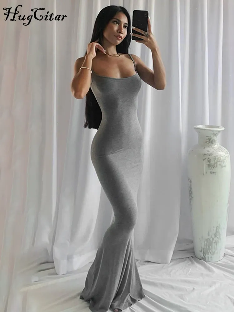 Grundläggande avslappnade klänningar Hugcitar Satin slip ärmlös rygglös smal sexig maxi klänning vår kvinnor fest y2k kortfattad bodycon elegant kläder 230828