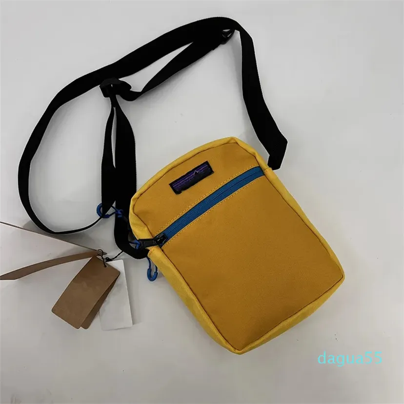 Sac à bandoulière pour hommes, petit sac pour téléphone portable, sac à bandoulière simple, portefeuilles en nylon, sacs de créateurs, classiques de la mode