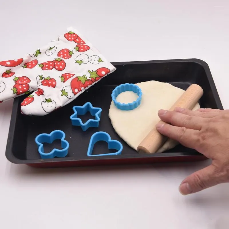 Baking Moulds Full Set Sandwich Cutter For Kids Star Heart Shape Plastics Mould Cookie Cutters Mold DIY Supplies