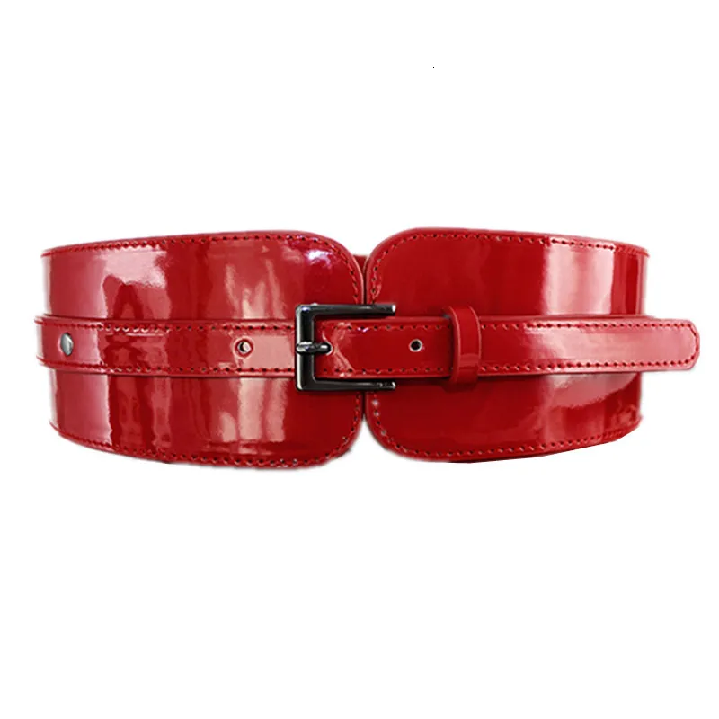 Bälten Kvinnor Luxury Patent Leather Wide Stretch Belt Fashion Design Black Red Belt Lämplig för Casual Office Party 230829