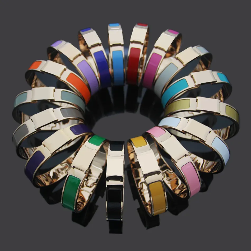 Designer-Armbänder für Damen, Designer-Armband, luxuriös, edel, stilvoll, elegantes Design, versilbertes Edelstahl-Armband, 12 mm breit, Charm-Kreis 17, Geschenk