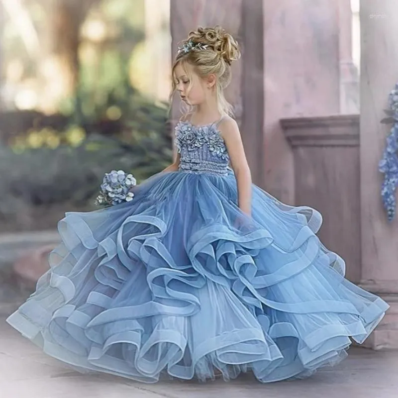 Flickklänningar Flower Dusty Blue Tulle Ruffled ärmlös design för bröllopsprinsessan Första nattvards klänningar