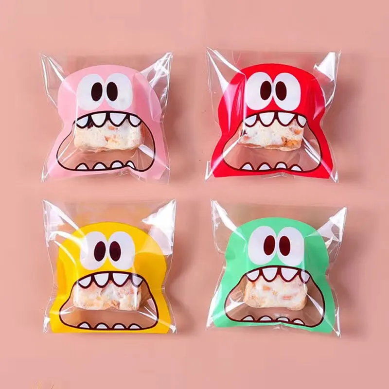 100pcs Little Monster Selbstkleberbeutel Schneeflocken knuspriger Verpackung Cookie Nougat Biscuit Verpackungstasche Süßigkeitenbeutel HZ0054