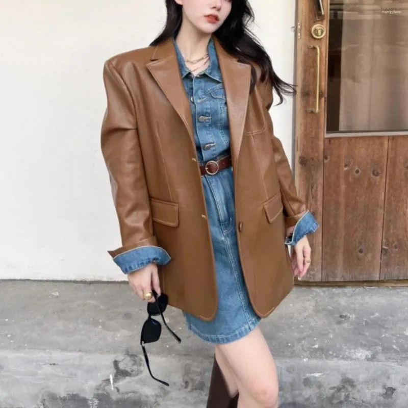 Women's Leather Brown Design Niche Jacket Female Retro Loose Suit In Autumn Winter 2023 Hong Kong