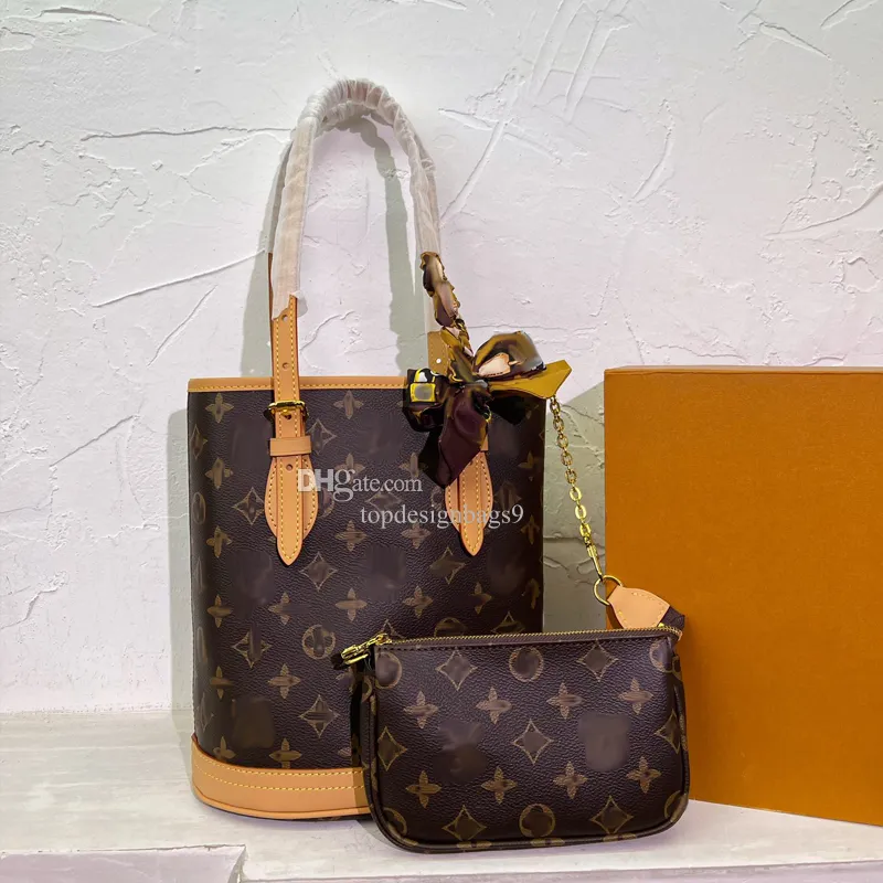 Nya designer dragna väskor för kvinnor klassisk vintage tygväska dam lyxhandväskor mode under armarna hinkar påsar med handväska