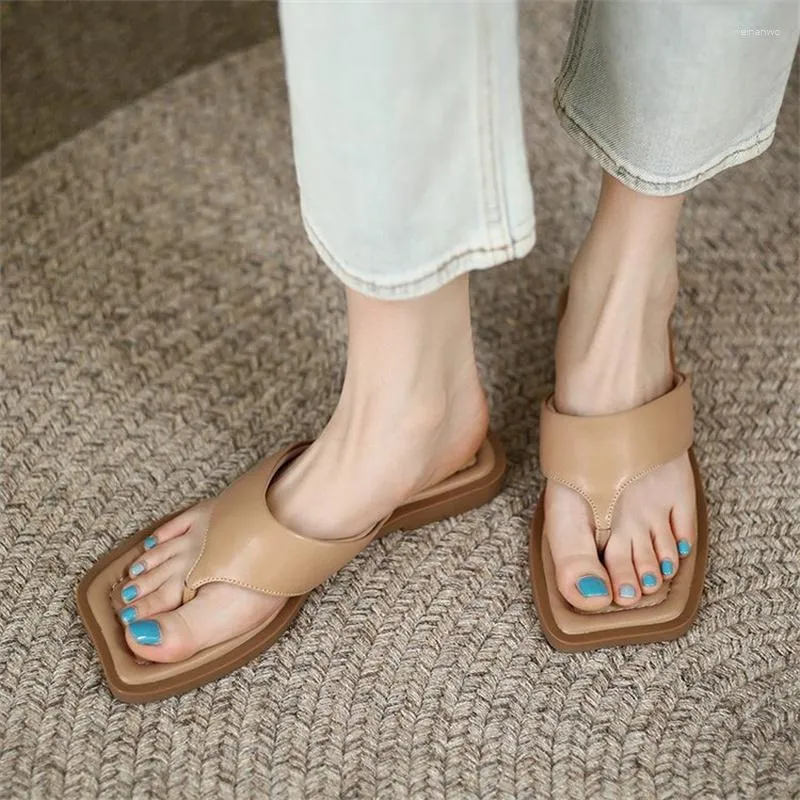 Tofflor mode glider för kvinnor flip flop strand platt sandaler utanför fritid pu flops flickor sommarskor