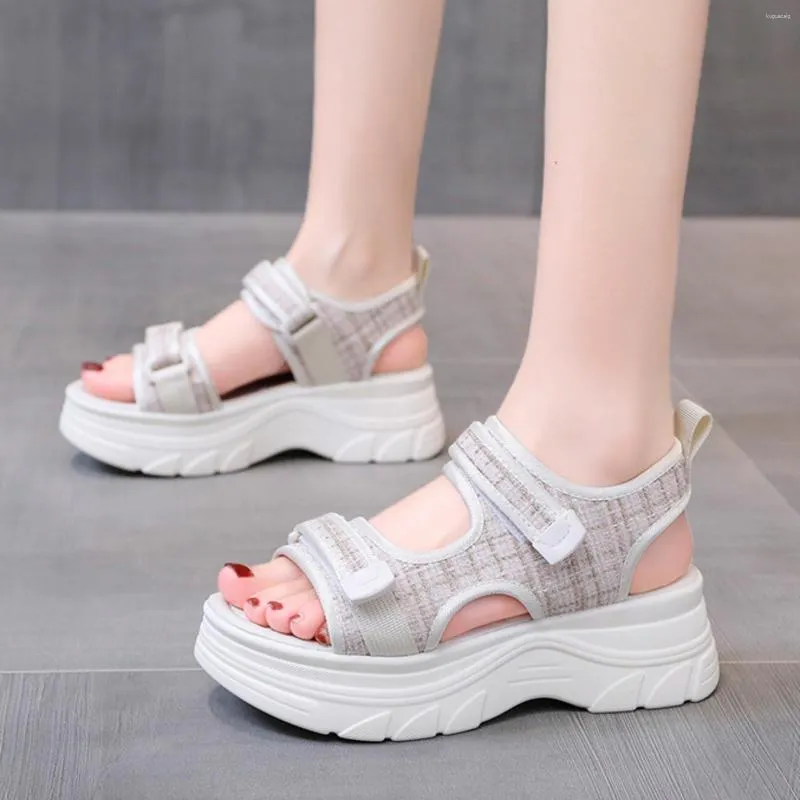 12 hotsell wide sandals