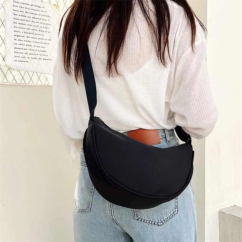 Sacos de noite Mulheres Crossbody Bag Nylon Dumpling Versátil Único Ombro Youjia Pequeno Pano Moda no U Family Fitting Room 230828