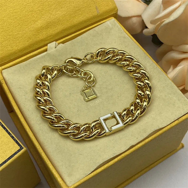 Designer Diamond Gold Bracelet Collier Costume Pour Femmes Chaîne Bijoux Colliers En Acier Inoxydable Bijoux En Or Lettre Lady Classique Collier