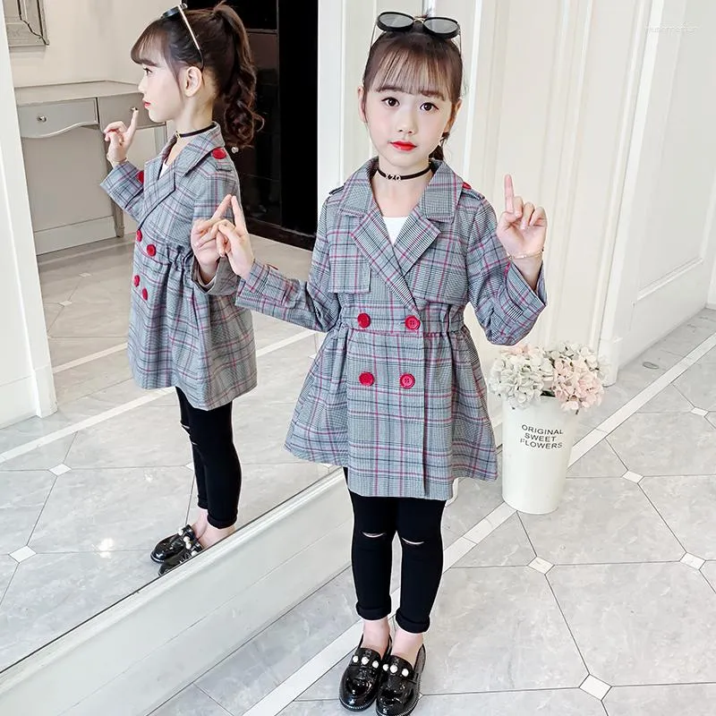 Jackets Girls England Style Plaid Coat Spring Fall 2023 Children's Mid-Long Fitted Waist Windbreaker Clothes Kids Casual Trench