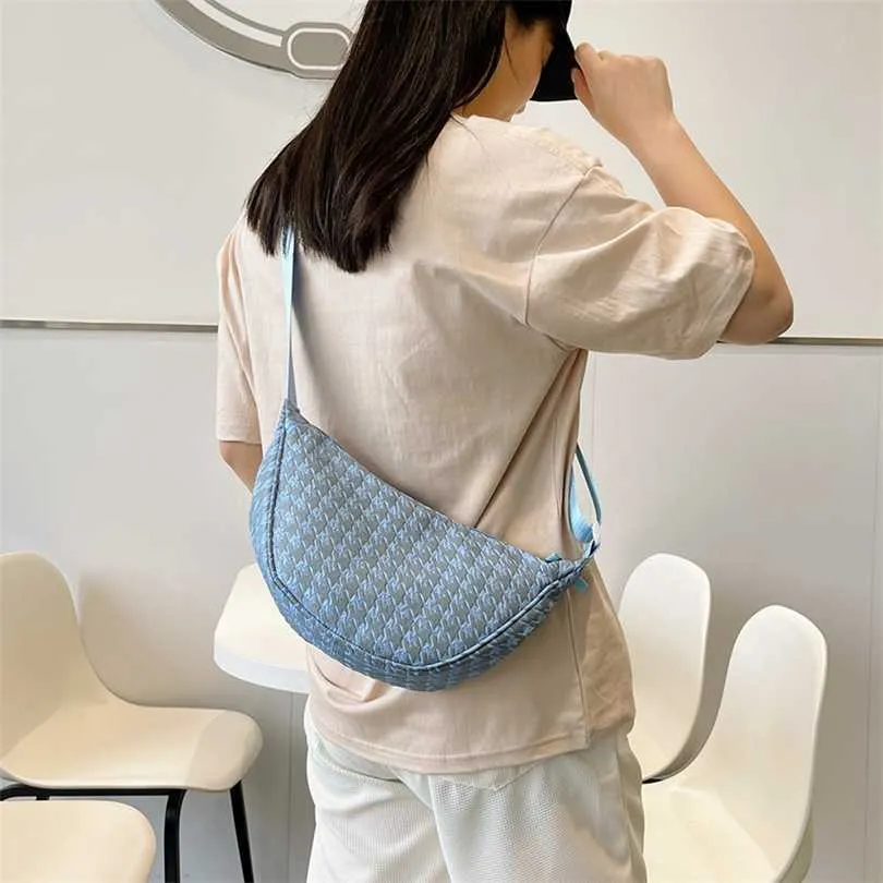 Evening Bags New Trend Checker Crossbody Bag Fresh Girl Student Leisure Shoulder Korean Version Lightweight Dumpling Bun 230828