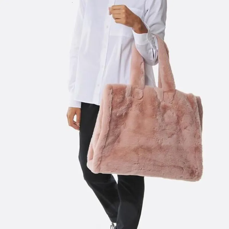 Bolsos de noche Moda Piel sintética Bolsa de asas grande Diseñador Teddy Bolsos de mujer Bolsos de peluche suave y esponjoso Bolsos de mano Casual Invierno Big Shopper Monederos 230828