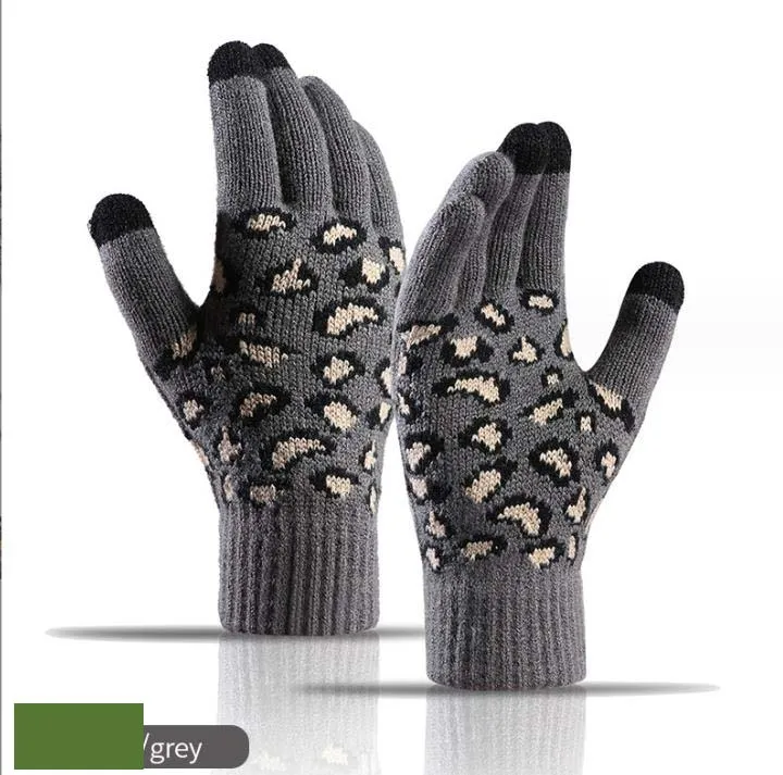 Ski Gloves Women Winter Warm Knit Gloves outdoor Korean version leopard jacquard Warmers touch screen knitted gloves df268