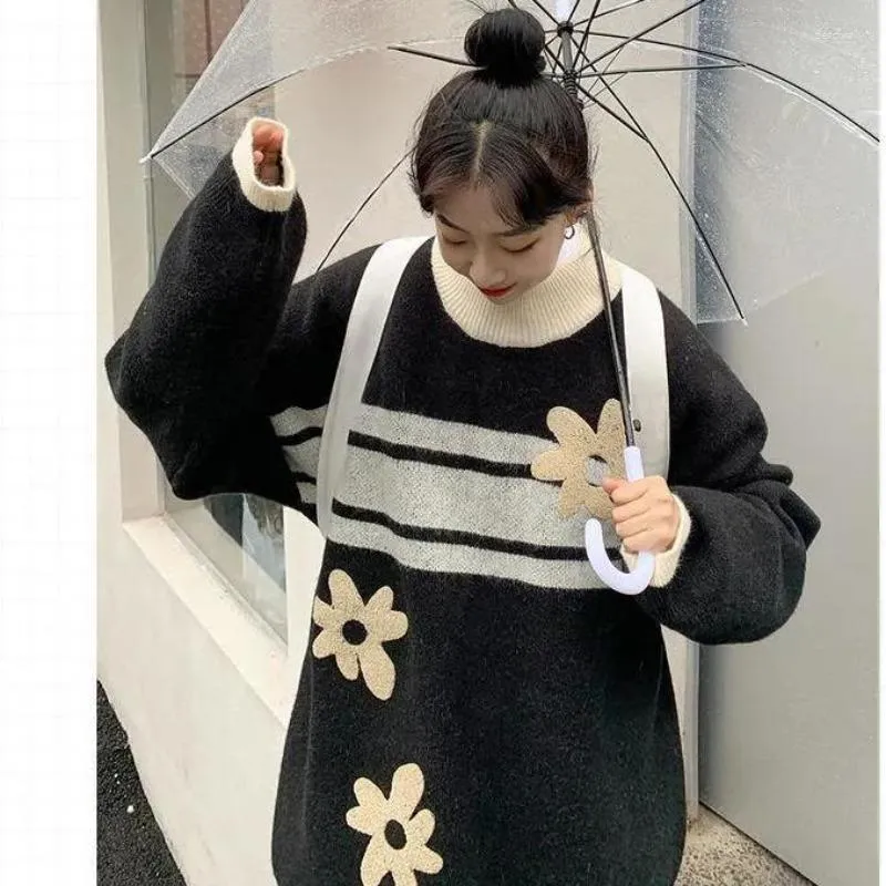 Kvinnors tröjor Kawaii Flower Knit Sweater Women Korean Fashion Cute White Pullover Jumper Kvinnlig överdimensionerad Preppy Style Soft Girl Tops