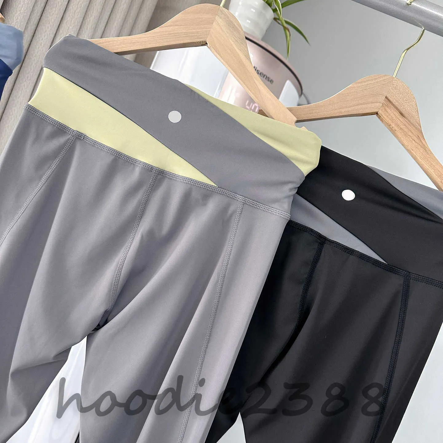Yoga pants brand logos store