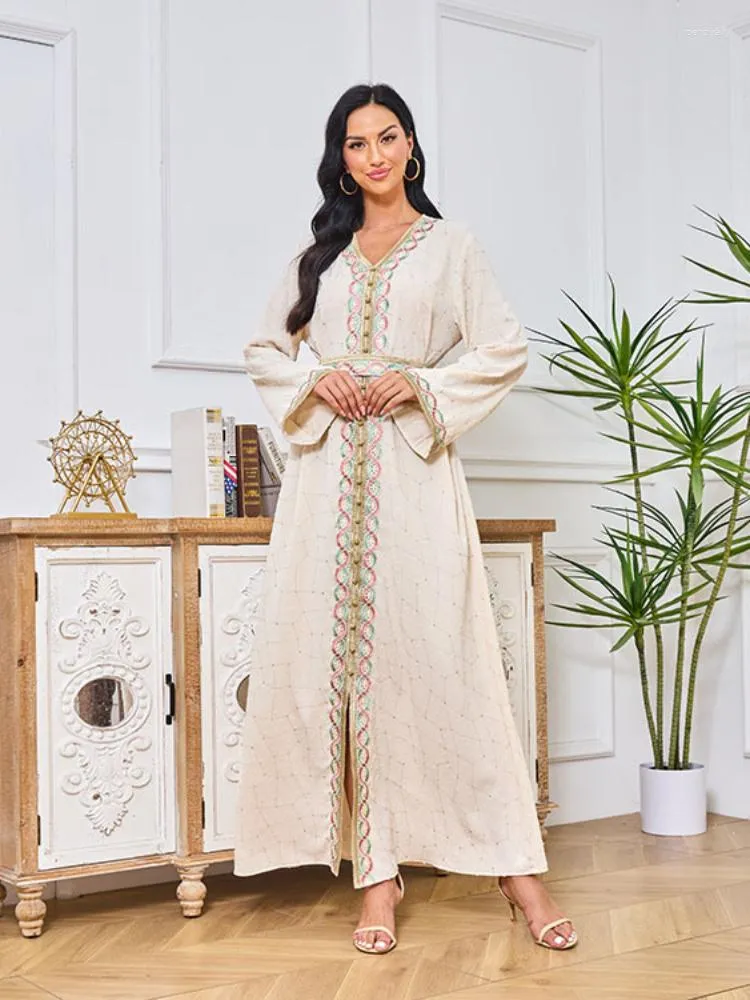 Eid Muslim Womens Embroidered Belt Dress Elegant Ethnic Dress With Dupatta  For Parties, Ramadan Abayas, Caftan, Kaftans, And Vestidos Jalabiya From  Percivally, $32.28